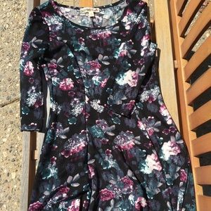 Floral mid sleeve dress